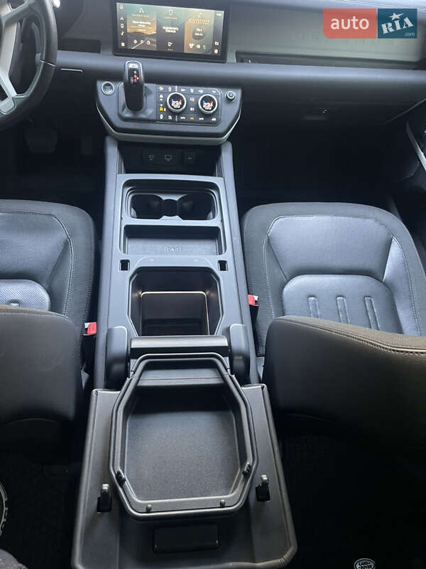 Внедорожник / Кроссовер Land Rover Defender 2020 в Киеве
