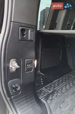 Внедорожник / Кроссовер Land Rover Defender 2023 в 