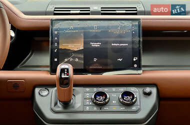 Внедорожник / Кроссовер Land Rover Defender 2025 в  фото 52 Внедорожник / Кроссовер Land Rover Defender 2025 в