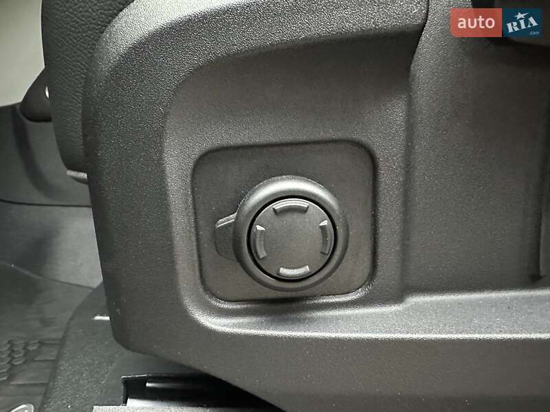 Внедорожник / Кроссовер Land Rover Defender 2020 в Киеве фото 67 Внедорожник / Кроссовер Land Rover Defender 2020 в Киеве