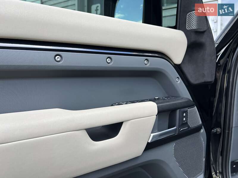 Внедорожник / Кроссовер Land Rover Defender 2021 в Киеве