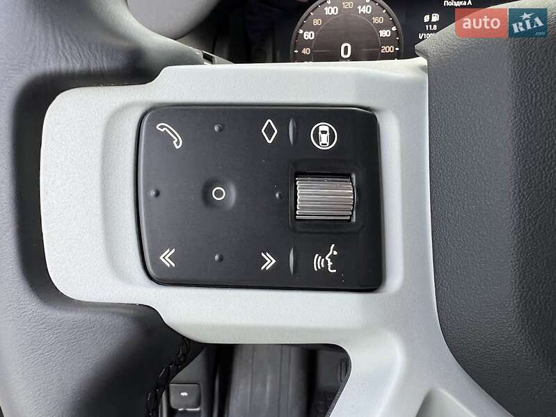 Позашляховик / Кросовер Land Rover Defender 2023 в Дніпрі