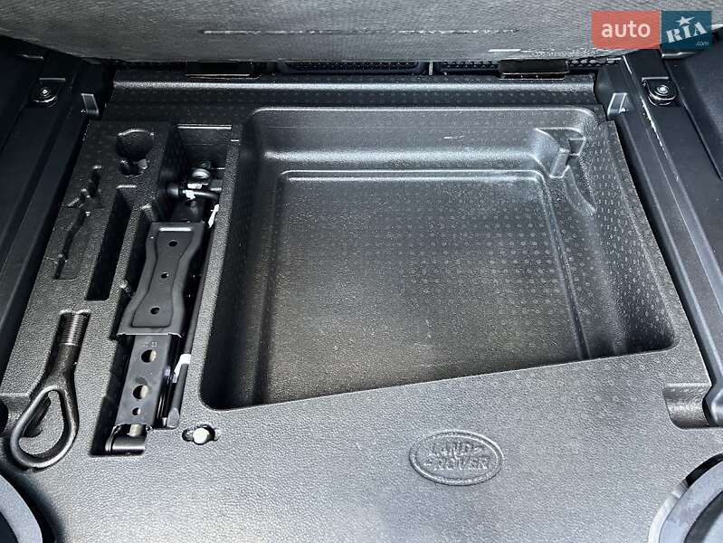 Позашляховик / Кросовер Land Rover Defender 2023 в Дніпрі