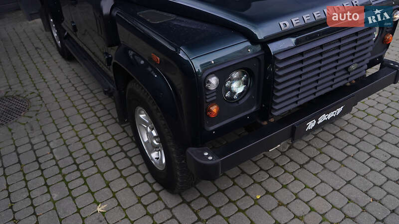 Внедорожник / Кроссовер Land Rover Defender 2015 в Львове