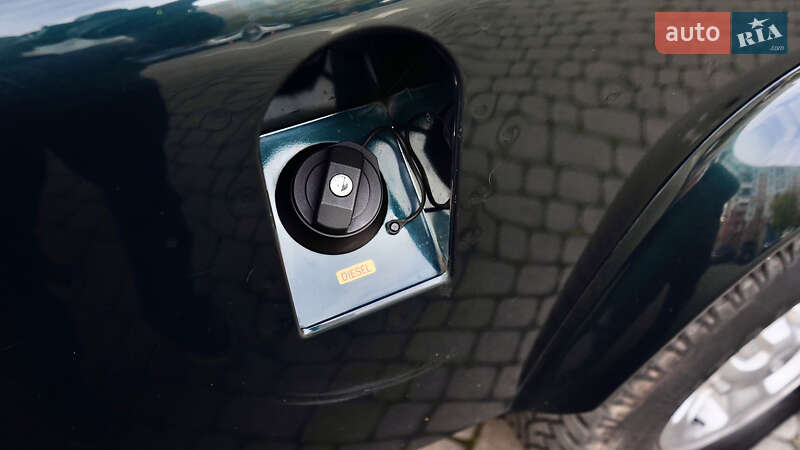 Внедорожник / Кроссовер Land Rover Defender 2015 в Львове