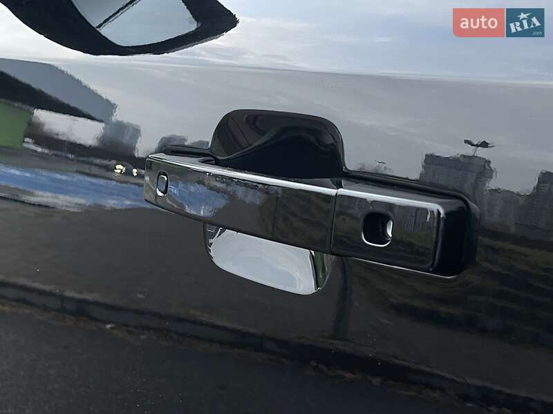 Внедорожник / Кроссовер Land Rover Defender 2022 в Киеве фото 18 Внедорожник / Кроссовер Land Rover Defender 2022 в Киеве