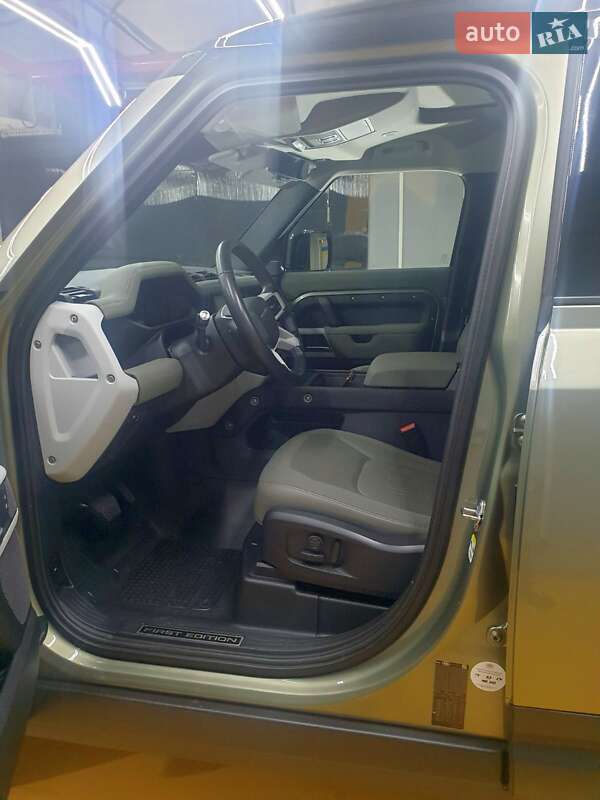 Внедорожник / Кроссовер Land Rover Defender 2020 в Киеве