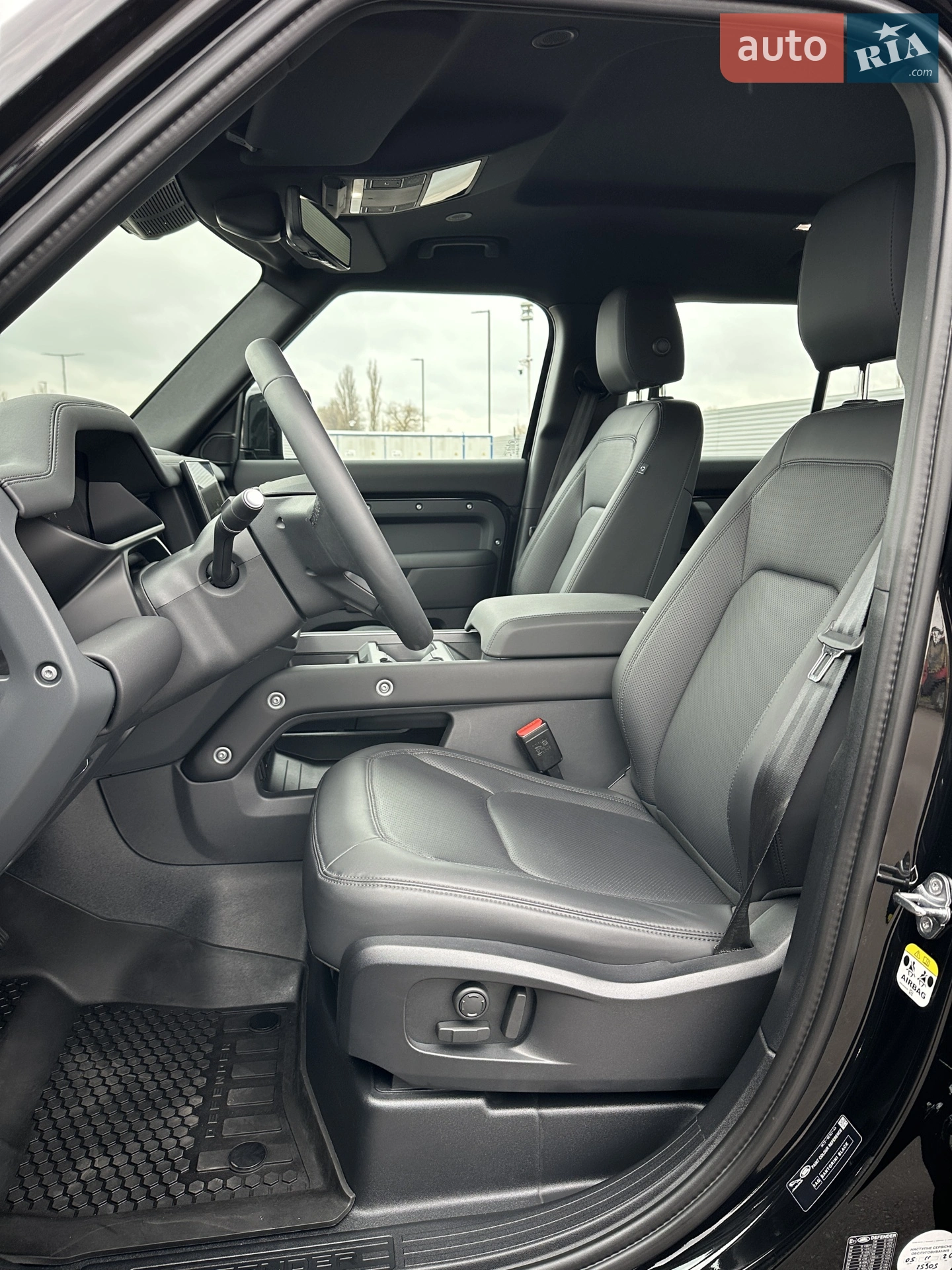 2024 Land Rover Defender - мініатюра 14