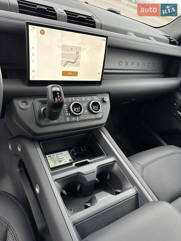 Внедорожник / Кроссовер Land Rover Defender 2024 в Киеве