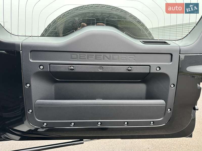 Внедорожник / Кроссовер Land Rover Defender 2024 в Киеве