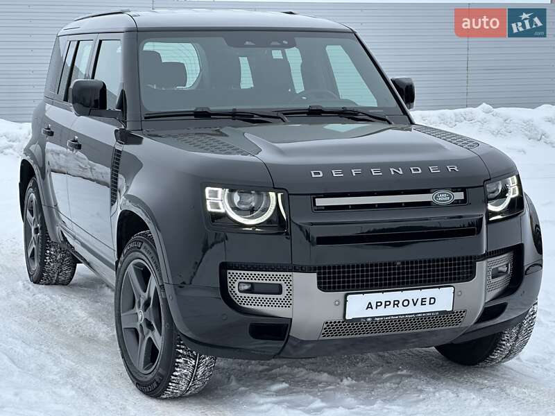 Land Rover Defender 2024