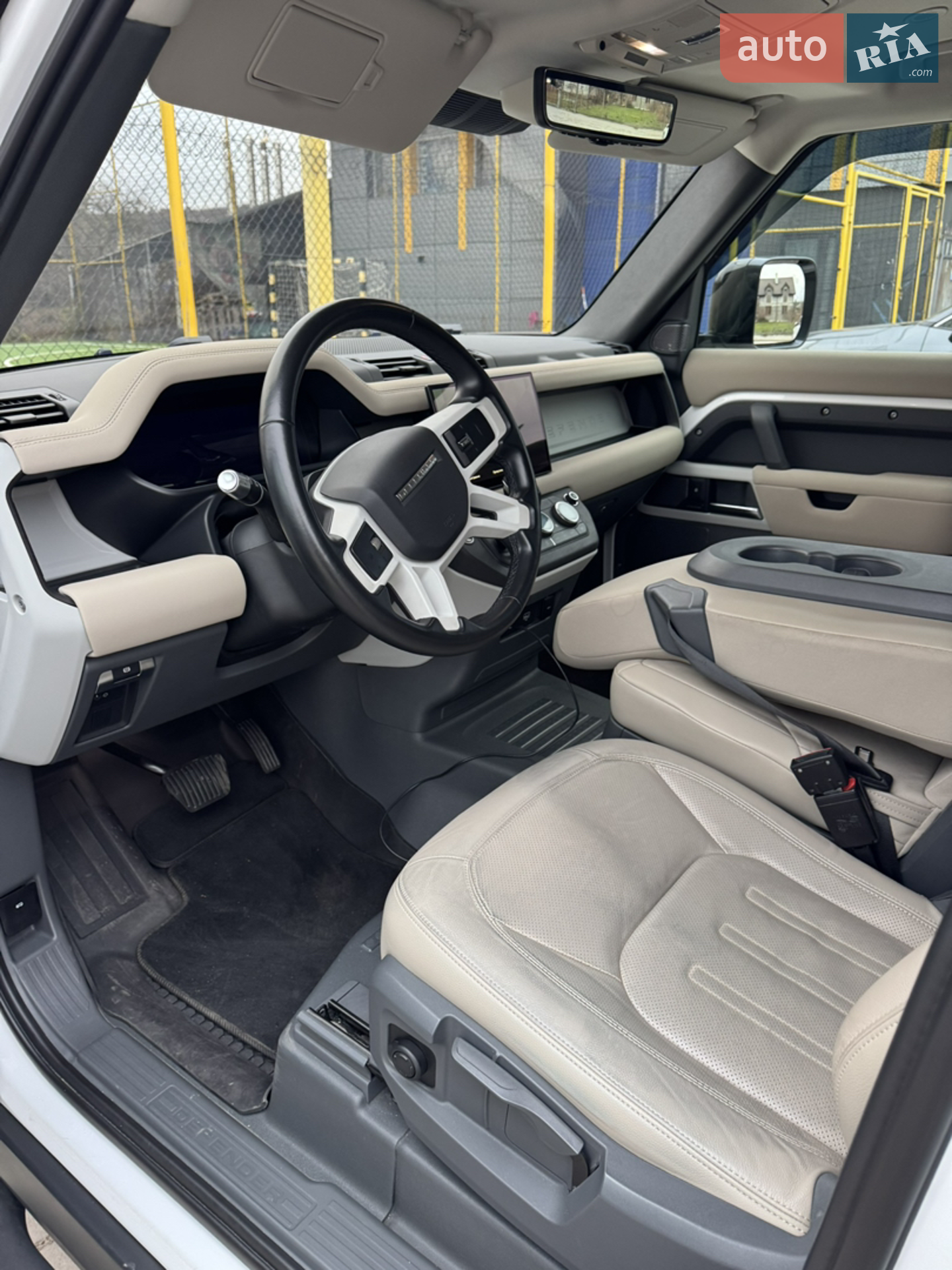 2021 Land Rover Defender - мініатюра 4