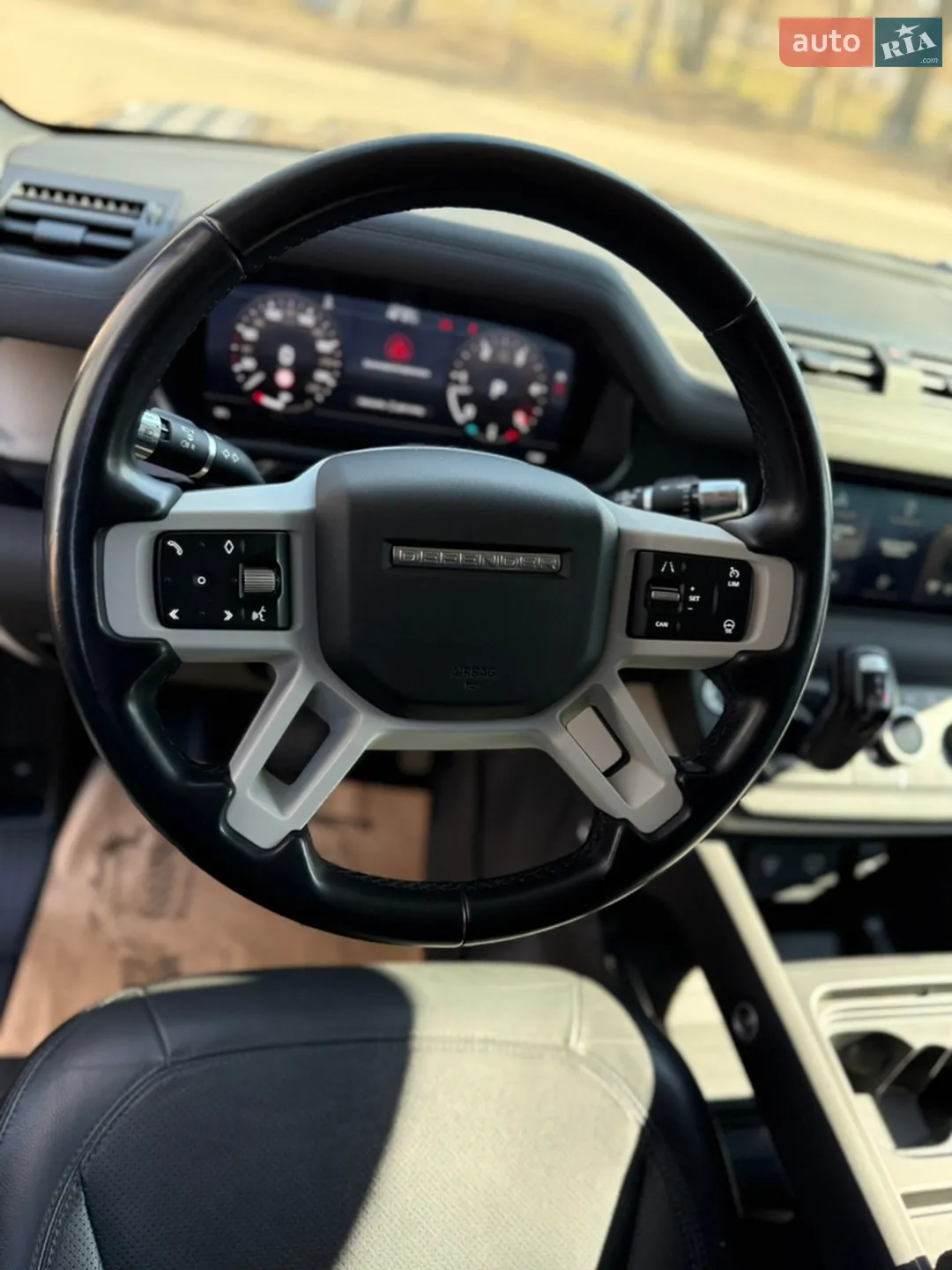 2021 Land Rover Defender - мініатюра 10