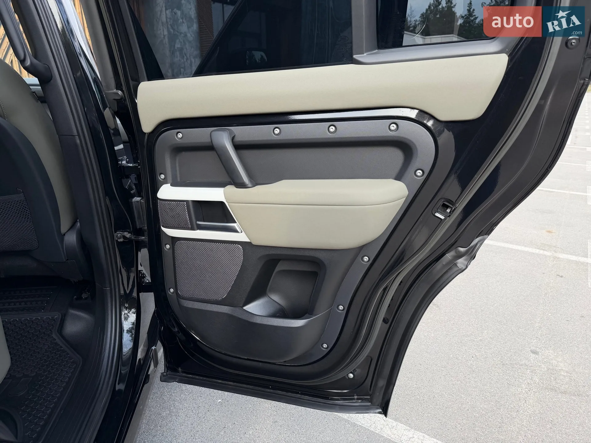 2022 Land Rover Defender - мініатюра 107