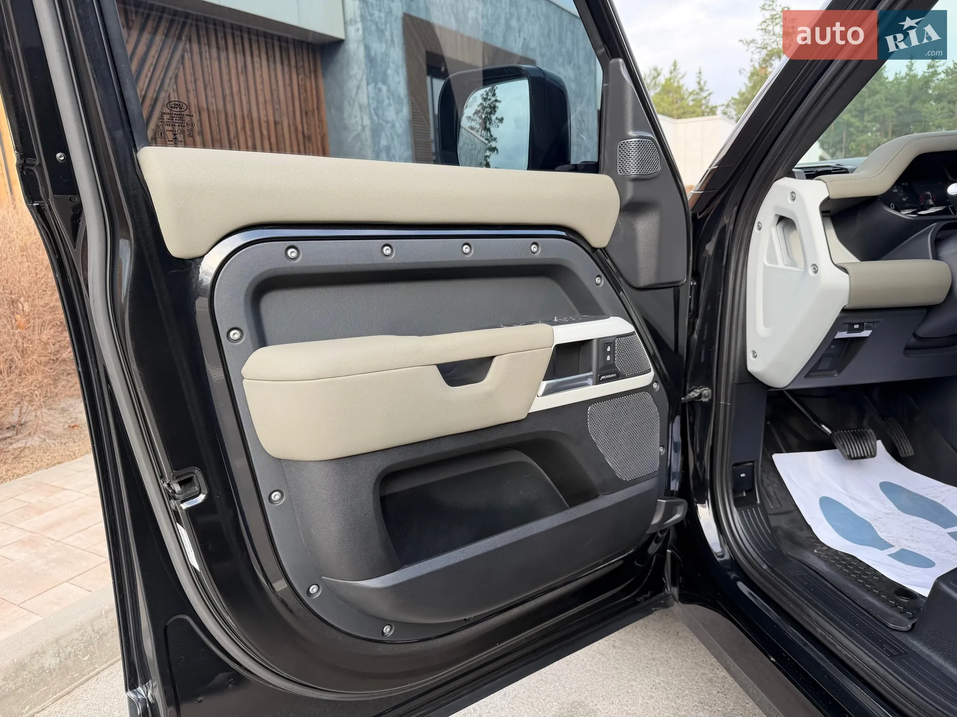 2022 Land Rover Defender - мініатюра 117