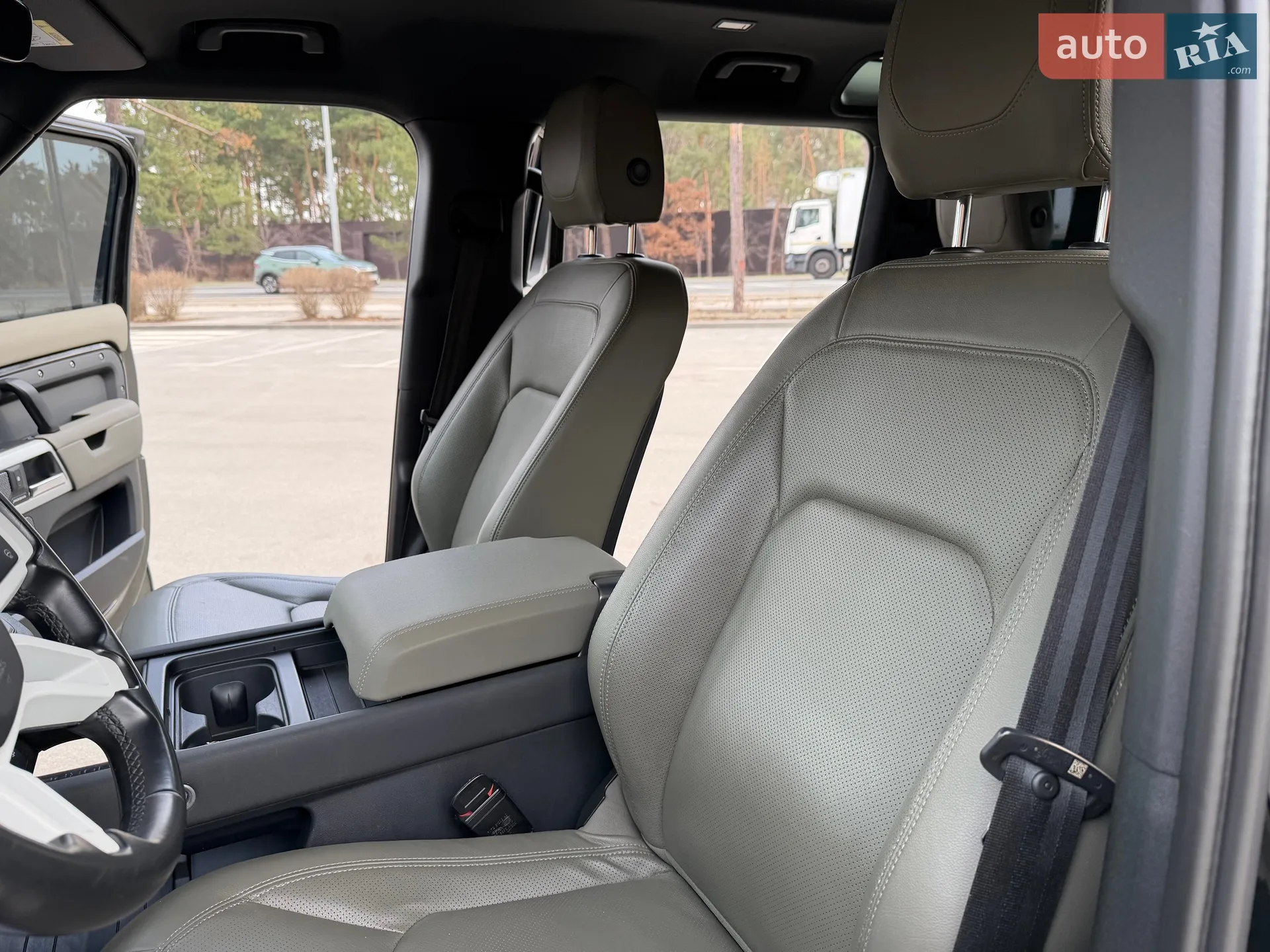 2022 Land Rover Defender - мініатюра 122