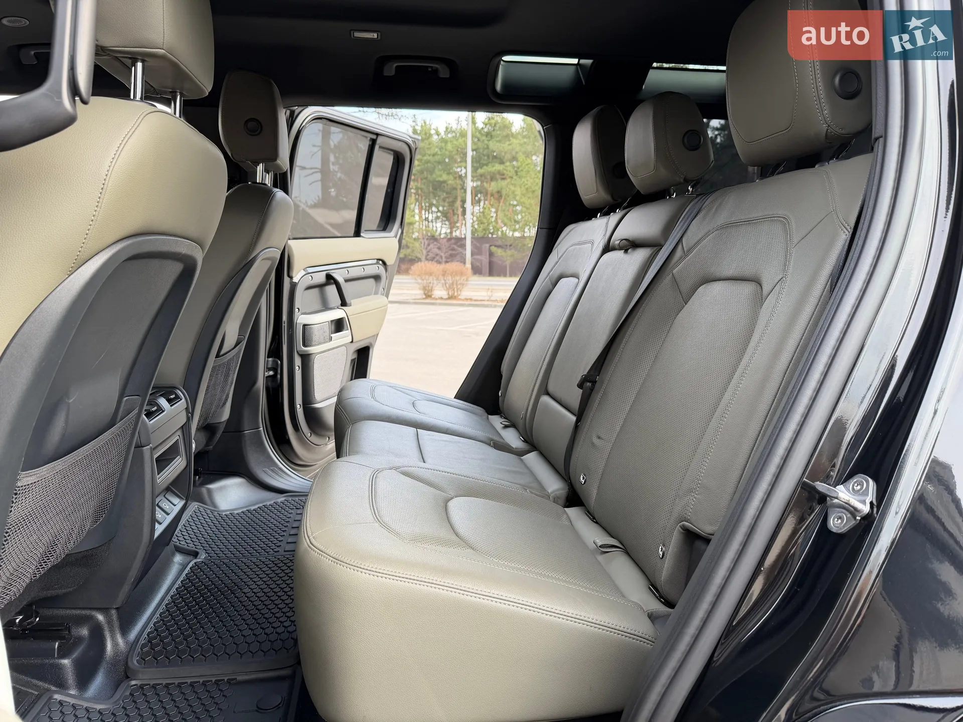 2022 Land Rover Defender - мініатюра 129