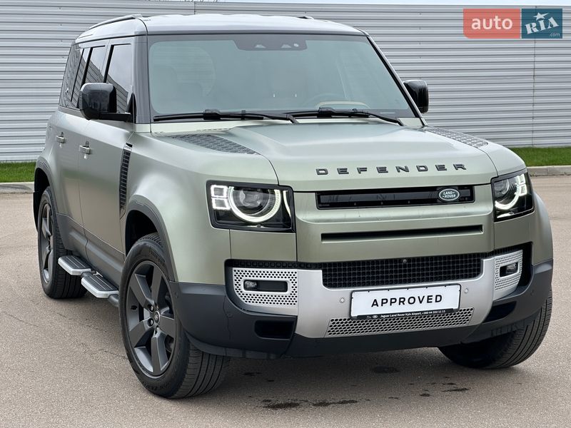 Land Rover Defender 2023