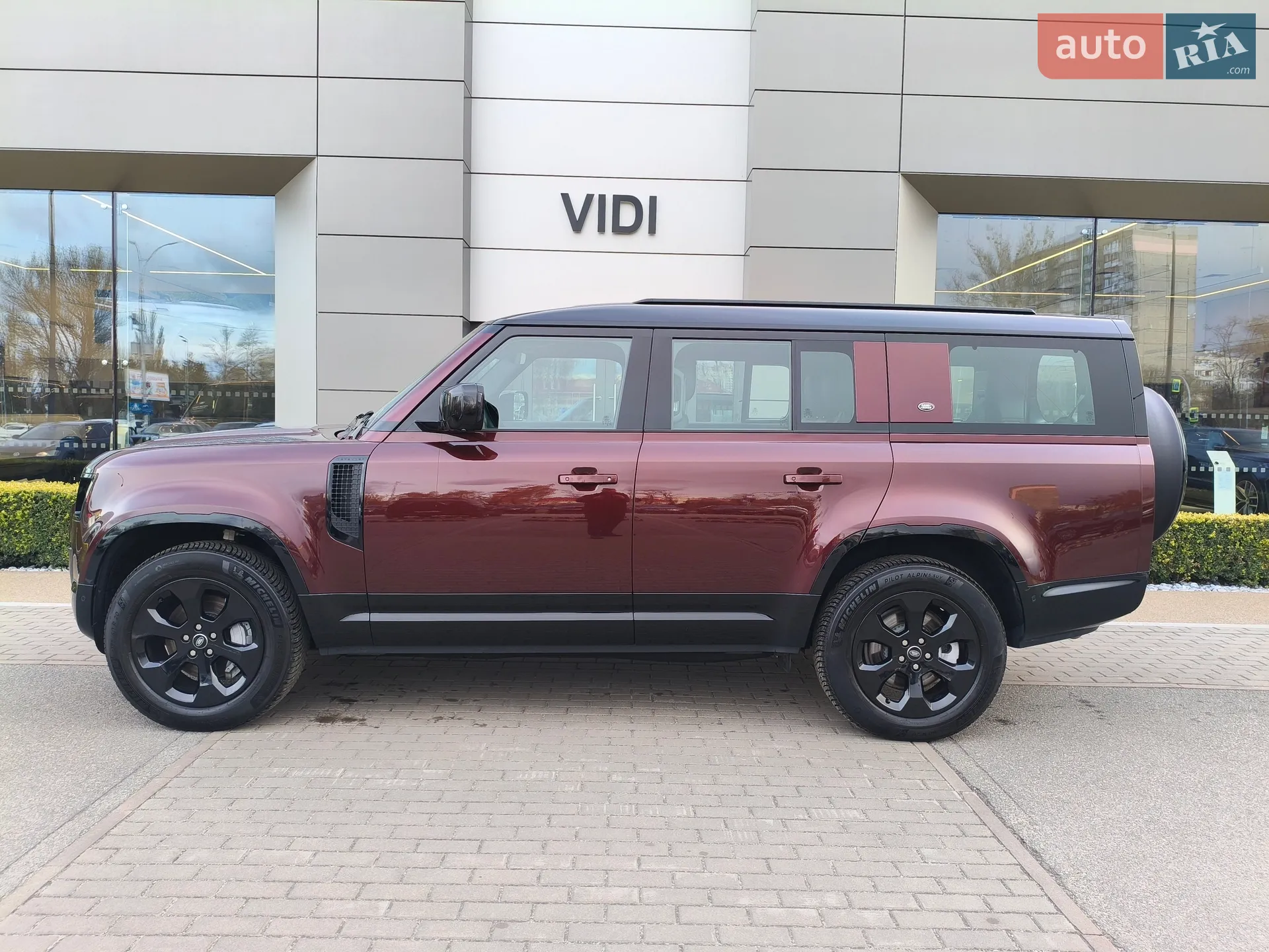 2024 Land Rover Defender - мініатюра 3