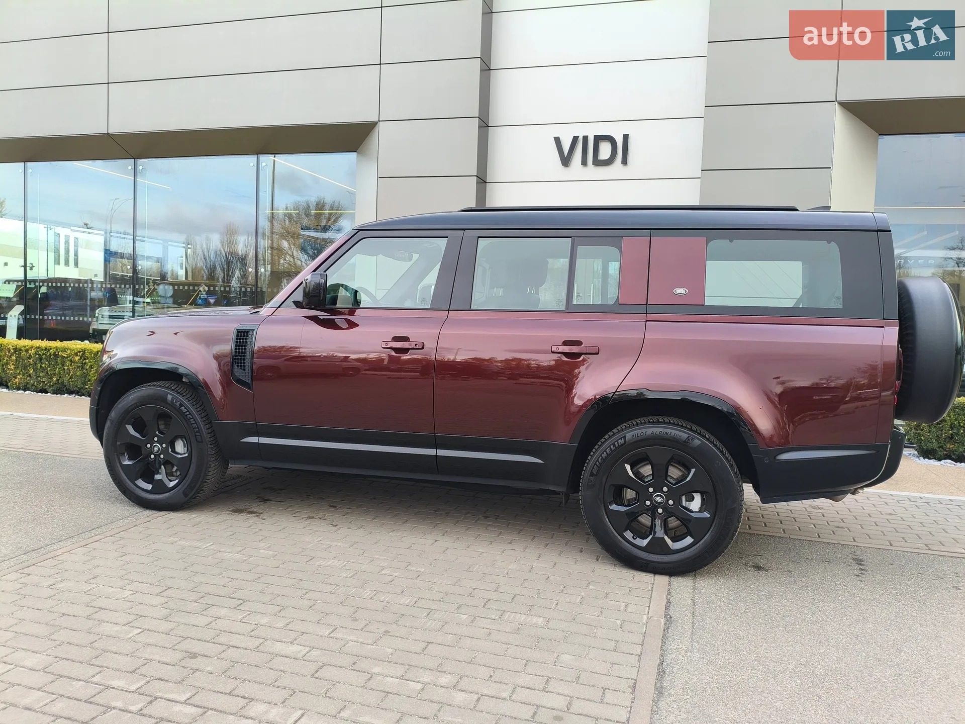 2024 Land Rover Defender - мініатюра 5