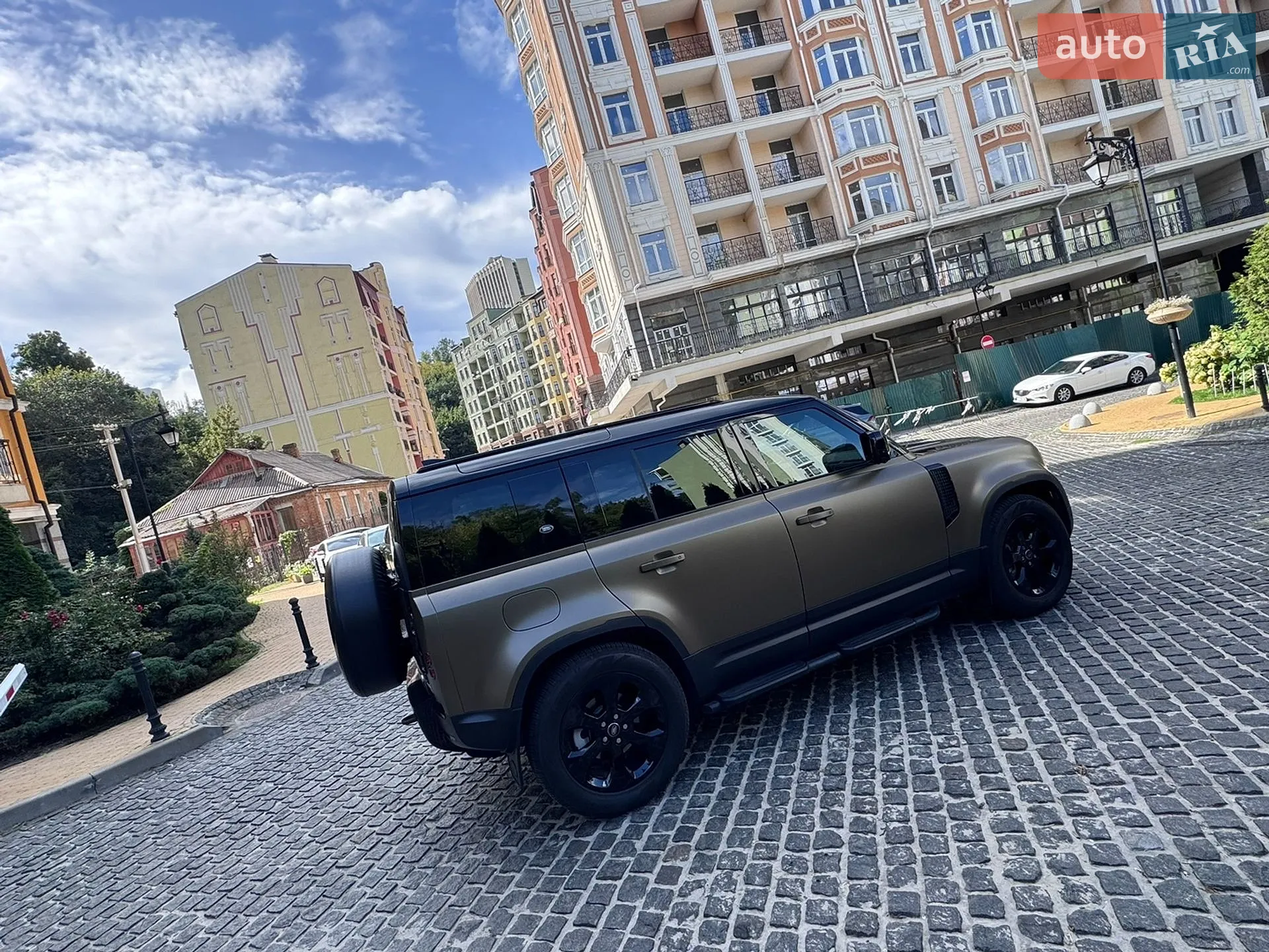 2023 Land Rover Defender - мініатюра 4