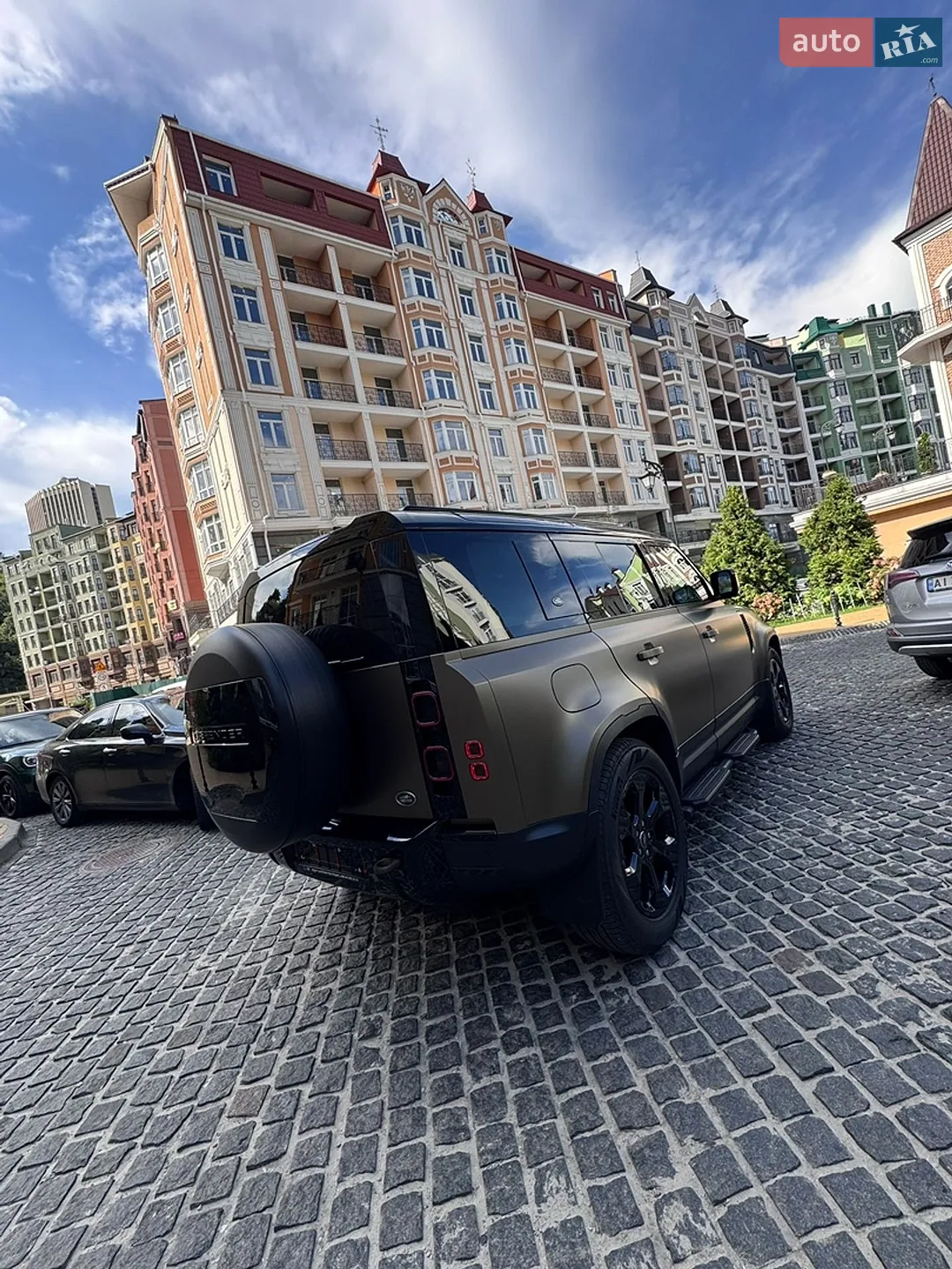 2023 Land Rover Defender - мініатюра 10