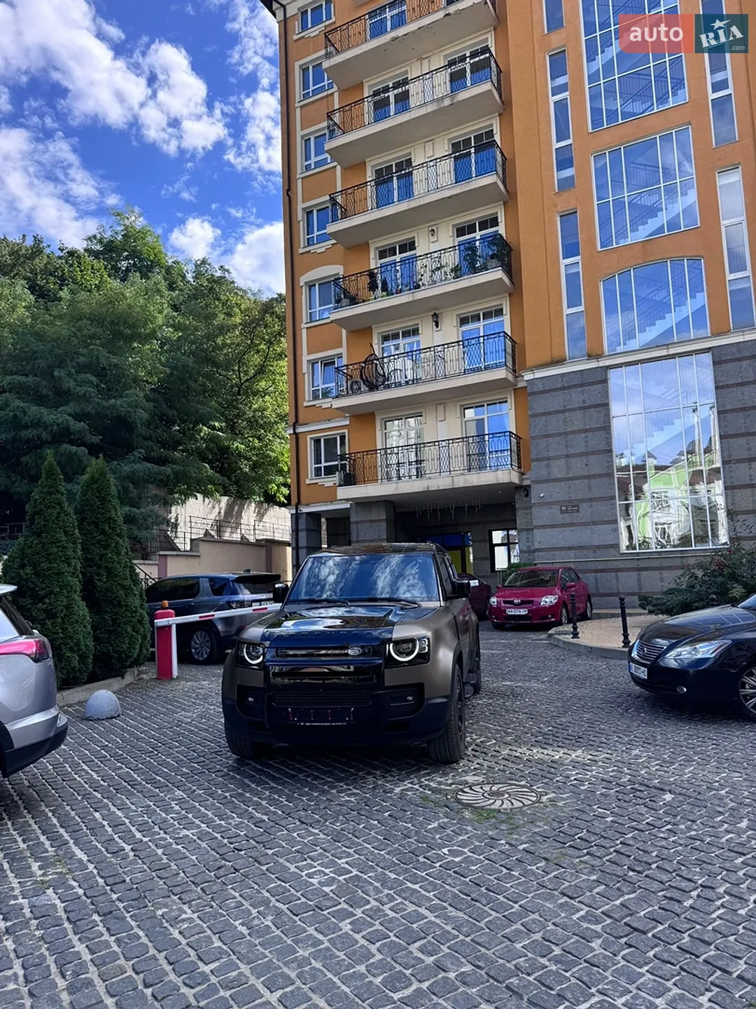 2023 Land Rover Defender - мініатюра 22