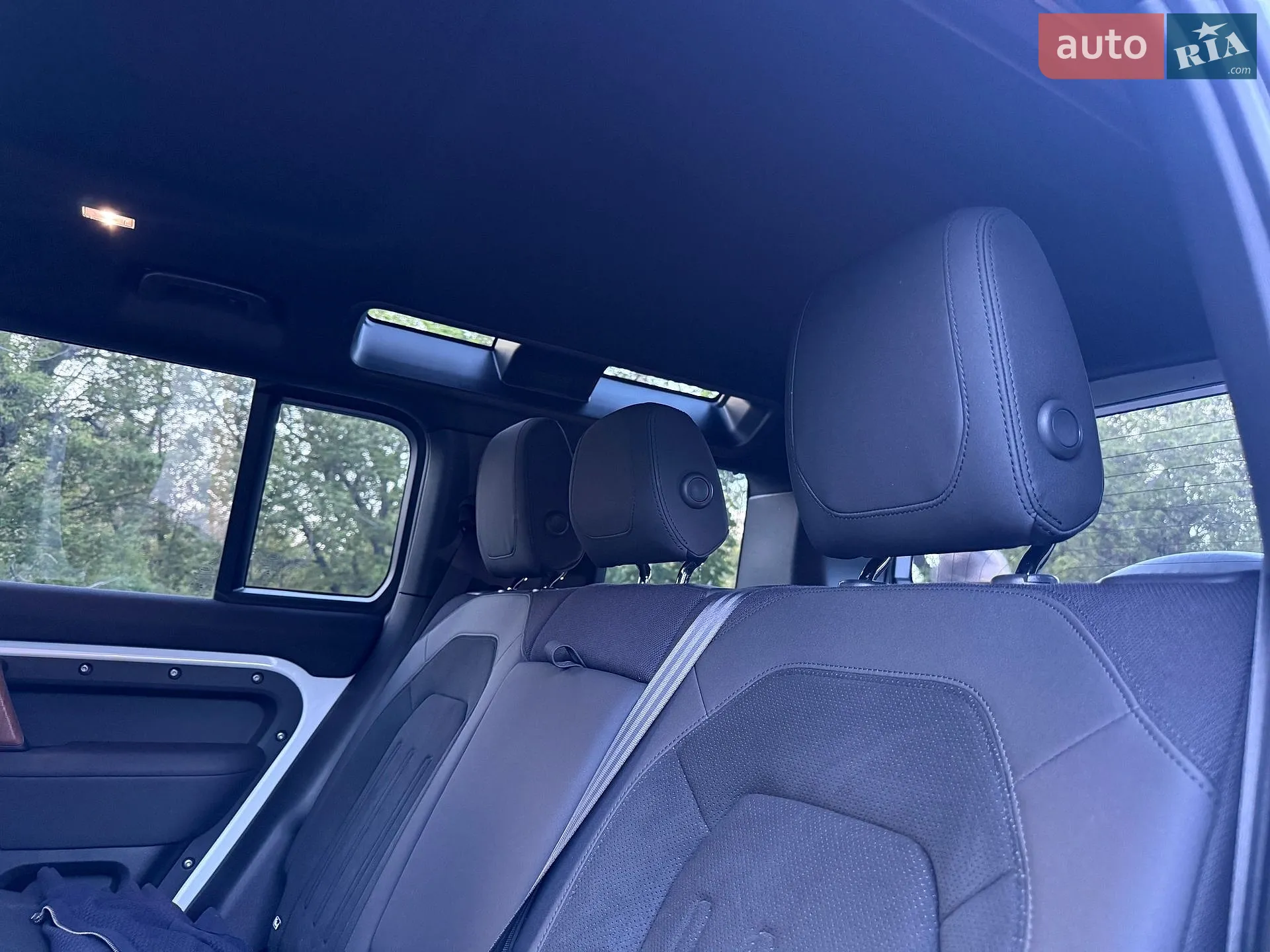 2021 Land Rover Defender - мініатюра 35