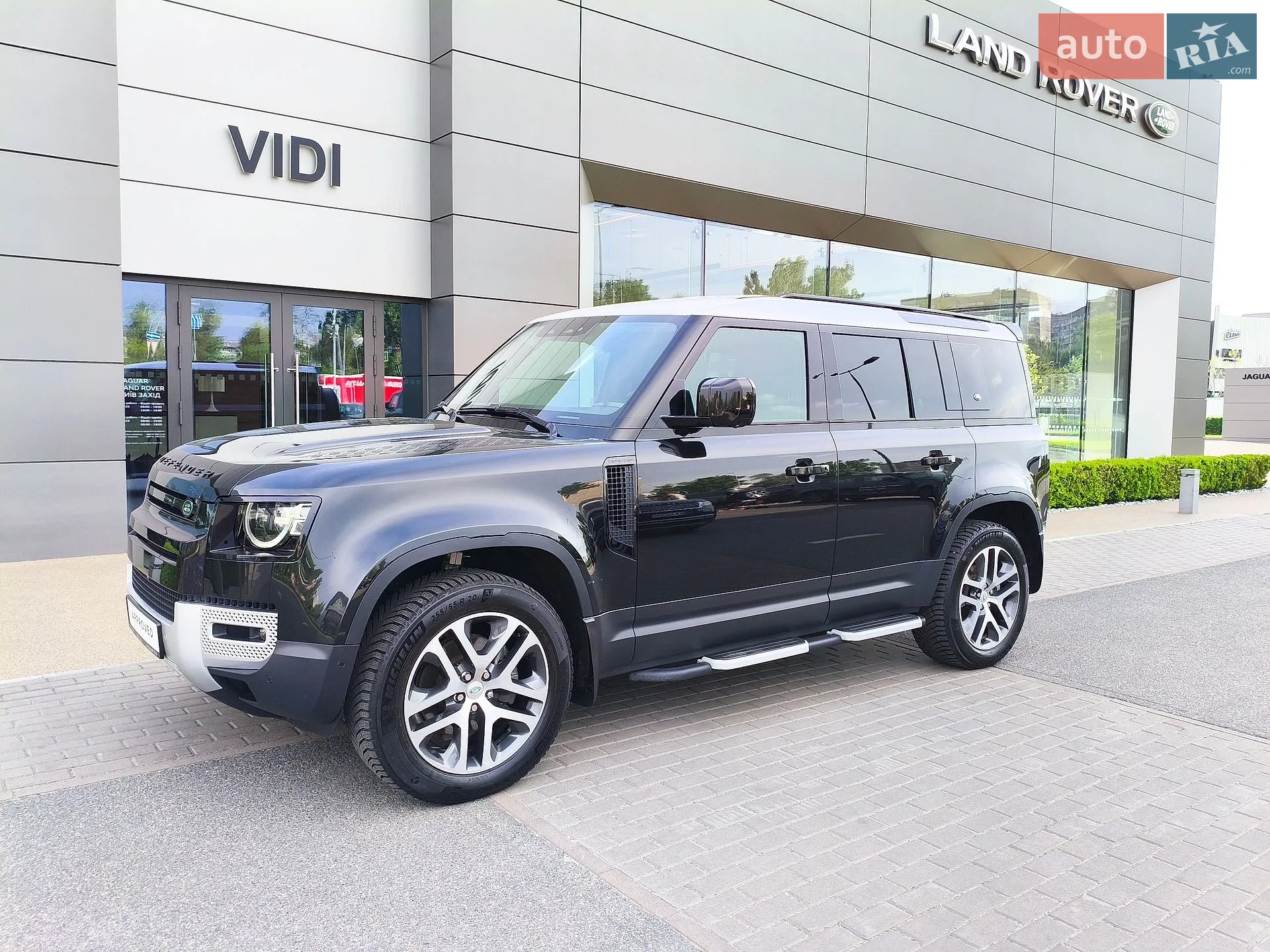 2021 Land Rover Defender - мініатюра 4