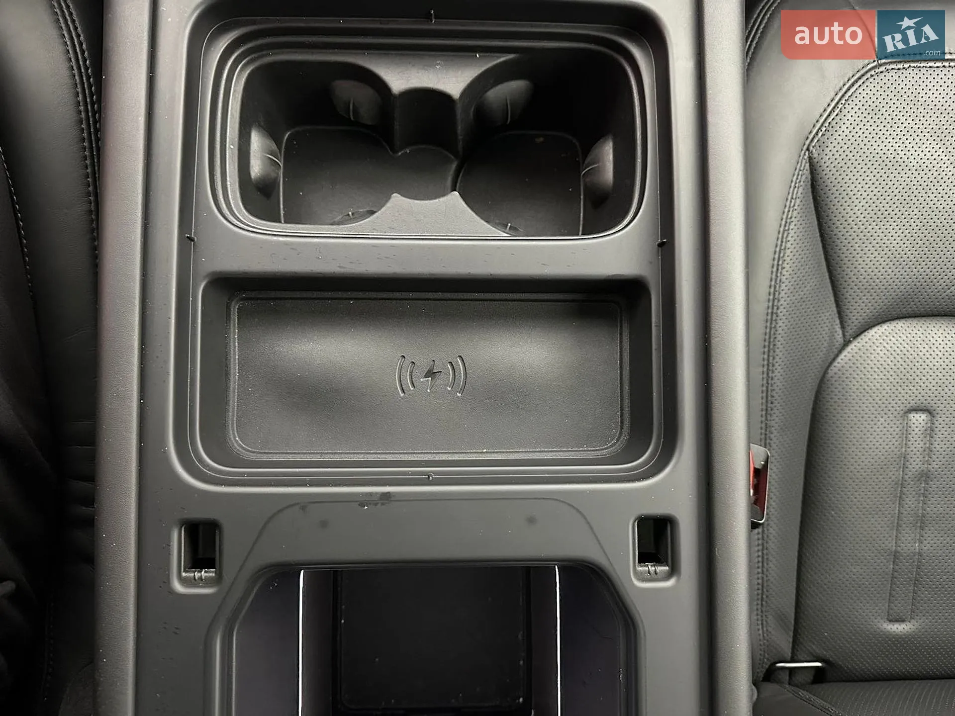 2021 Land Rover Defender - мініатюра 20