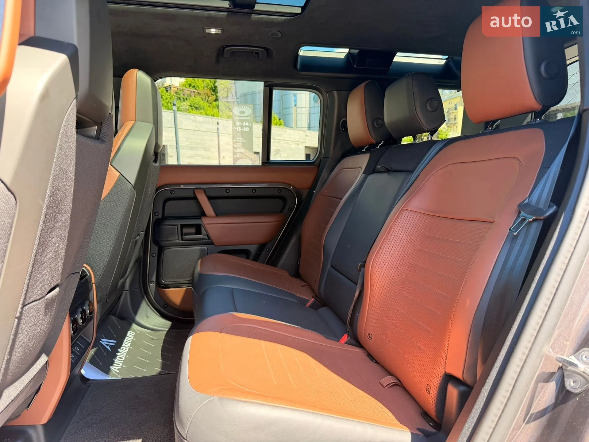 2025 Land Rover Defender - мініатюра 26