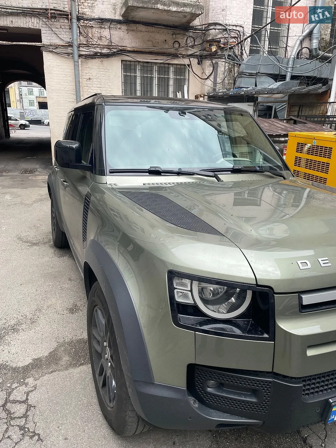 2020 Land Rover Defender - мініатюра 2