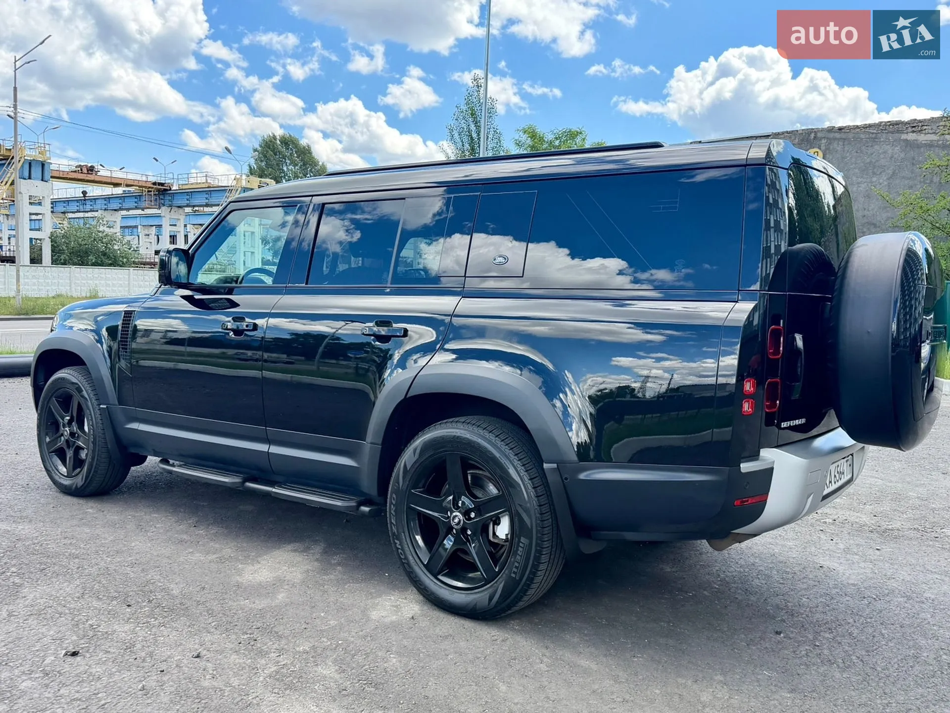 2022 Land Rover Defender - фото 1