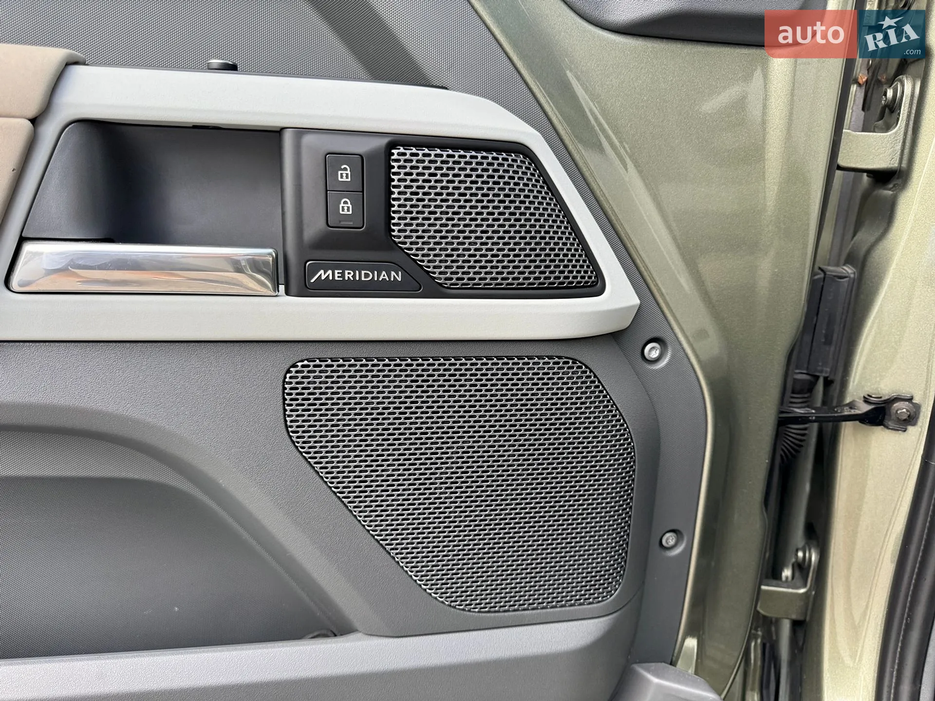 2020 Land Rover Defender - мініатюра 29