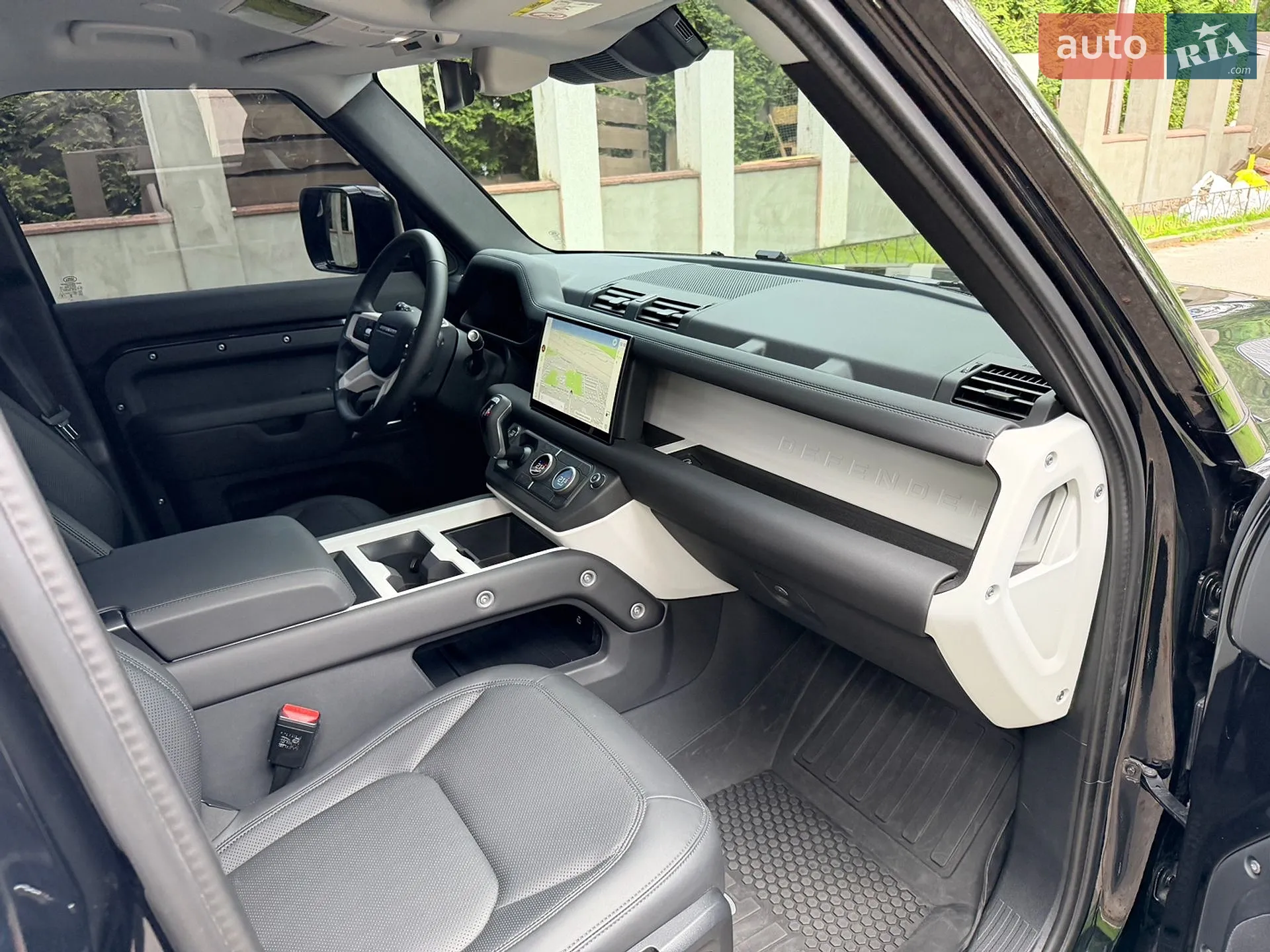 2024 Land Rover Defender - мініатюра 99
