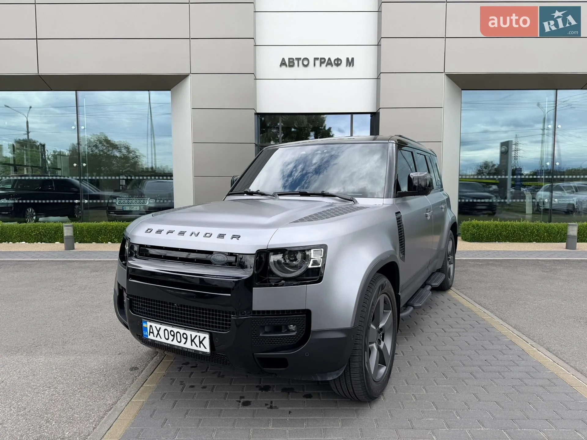 2023 Land Rover Defender - фото 1