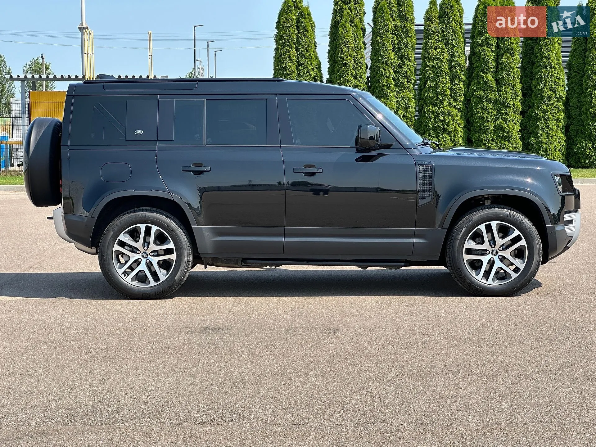 2023 Land Rover Defender - мініатюра 8