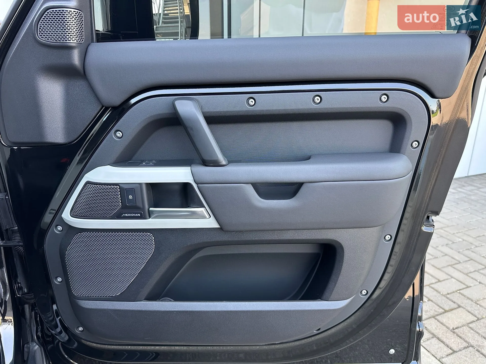 2023 Land Rover Defender - мініатюра 30