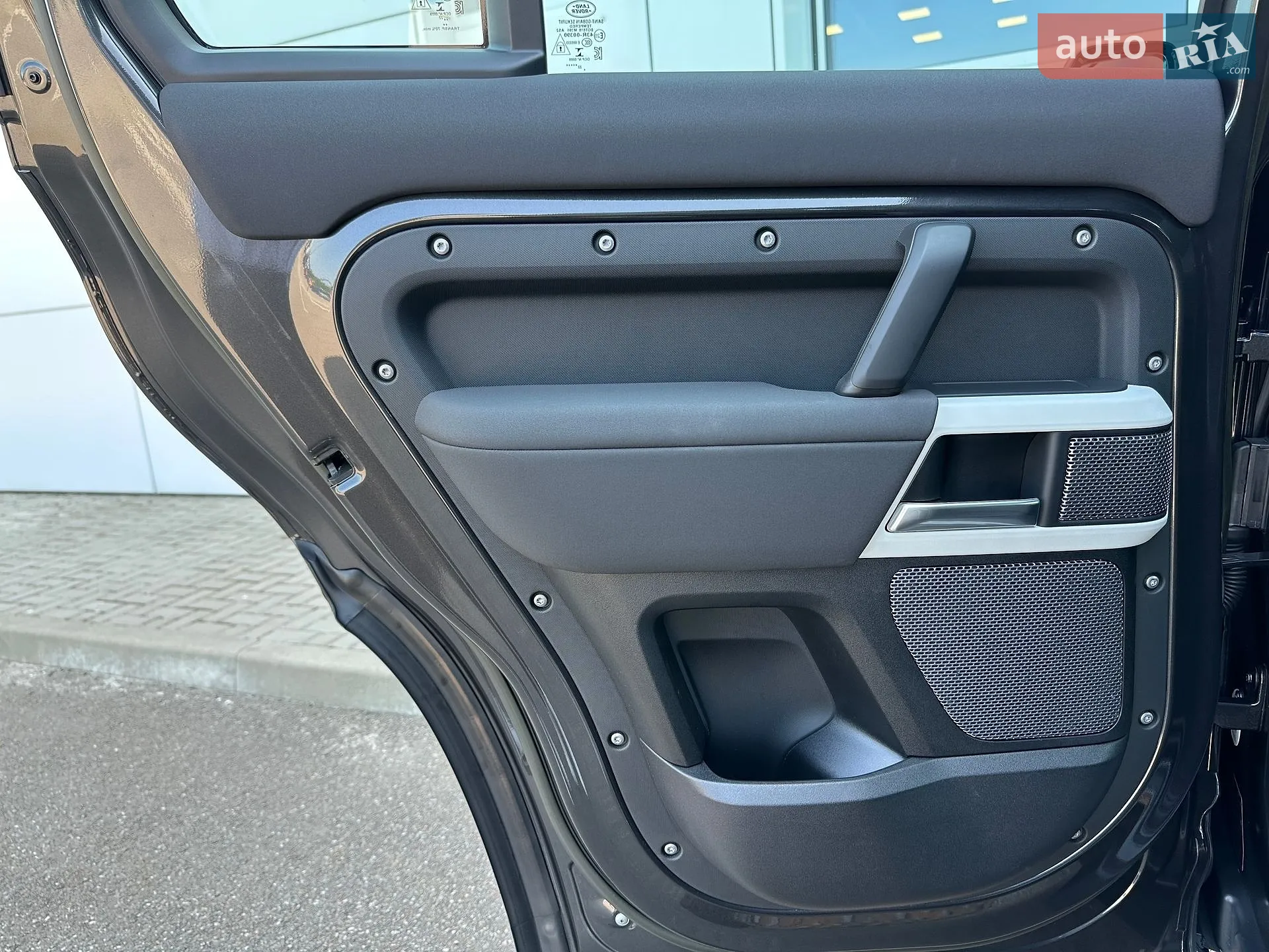 2022 Land Rover Defender - мініатюра 20