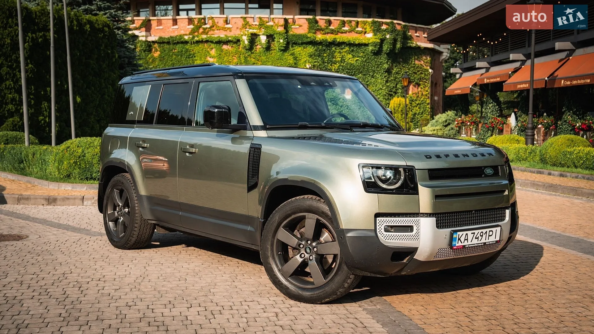 2020 Land Rover Defender - мініатюра 2