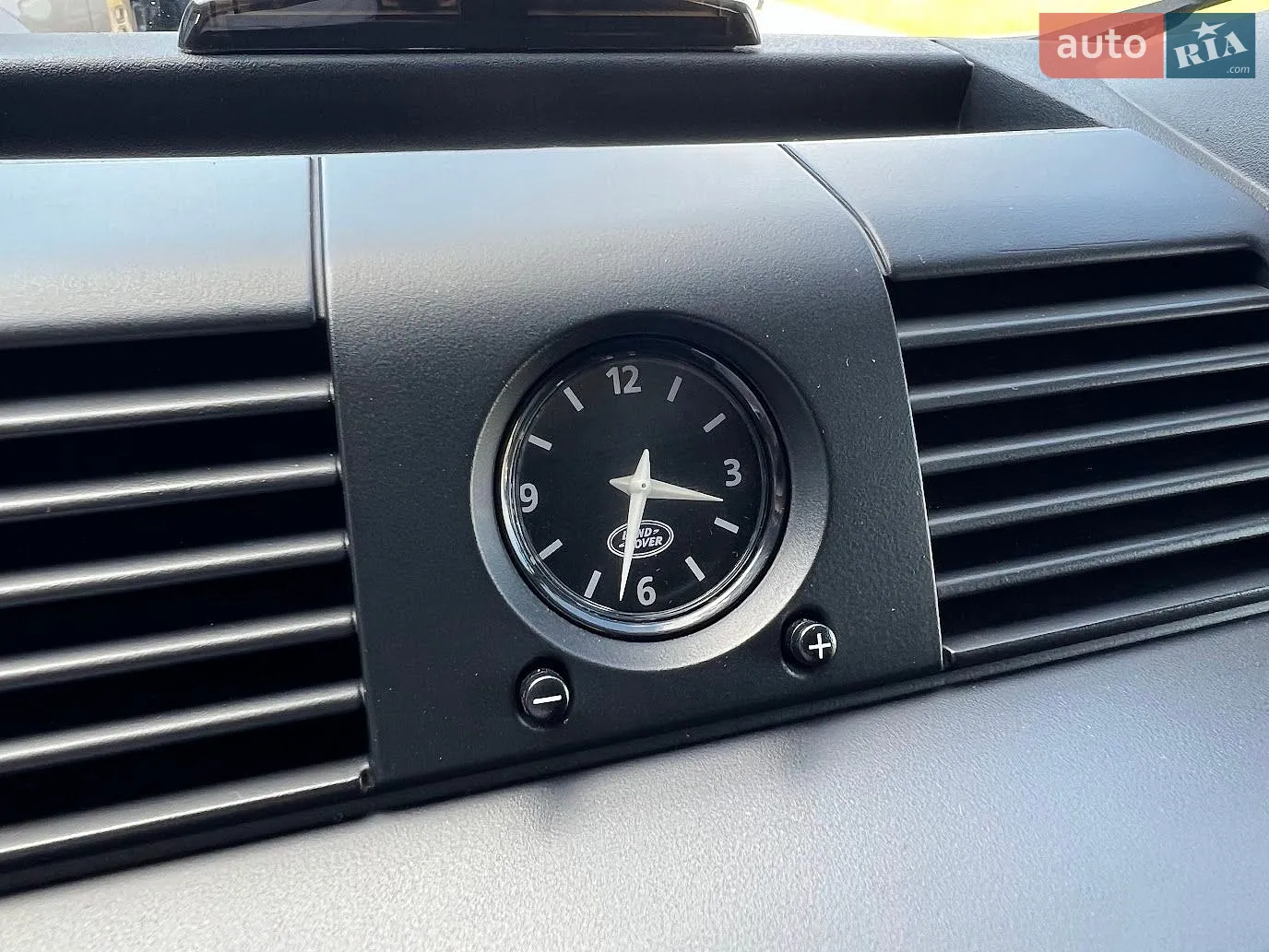 2013 Land Rover Defender - мініатюра 16