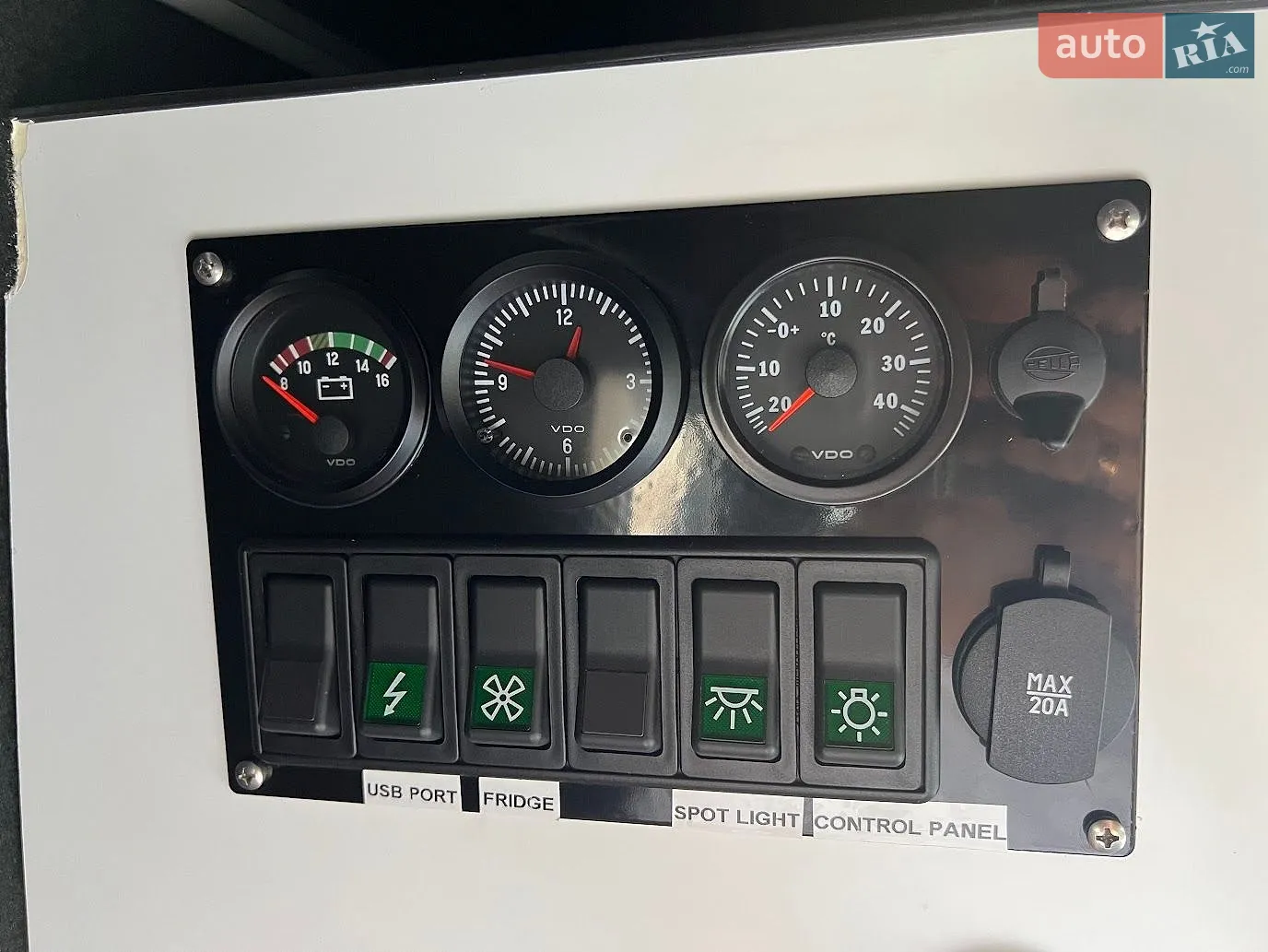 2013 Land Rover Defender - мініатюра 23