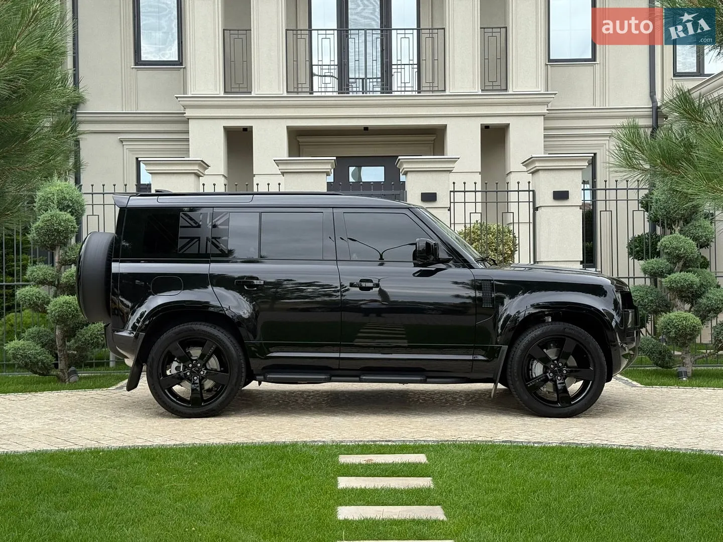 2026 Land Rover Defender - мініатюра 6
