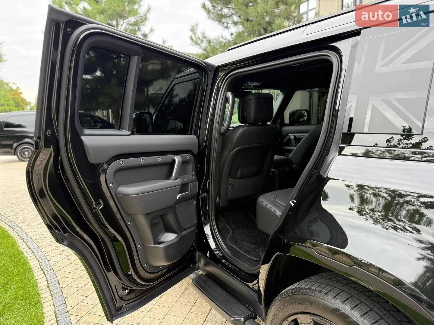 2026 Land Rover Defender - мініатюра 35