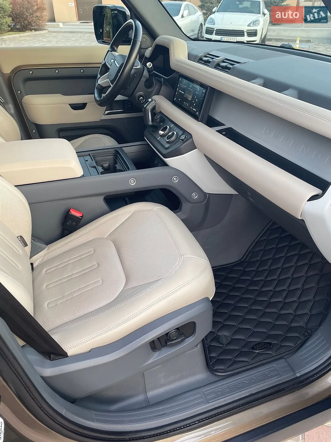 2020 Land Rover Defender - мініатюра 12