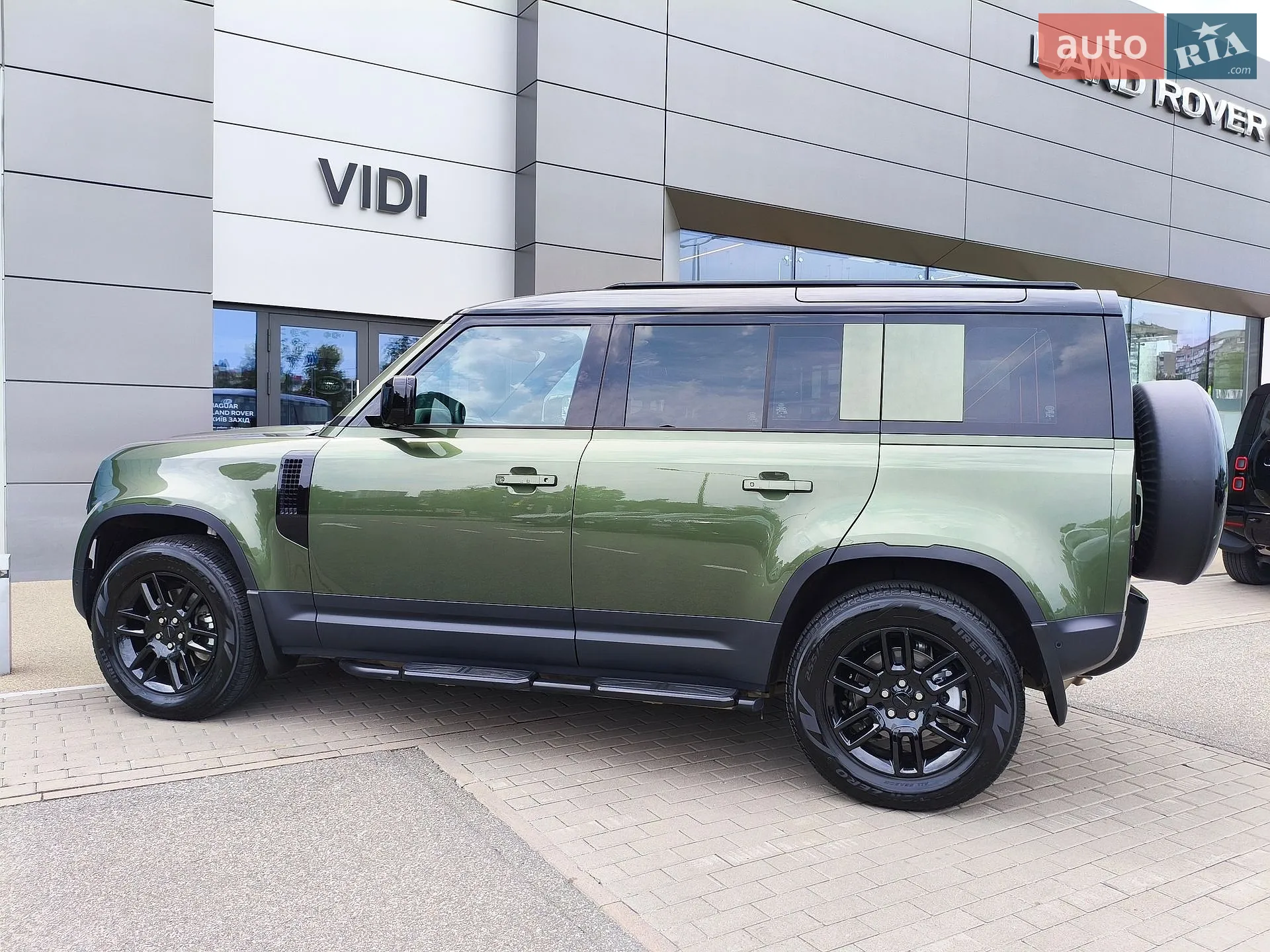 2026 Land Rover Defender - мініатюра 27
