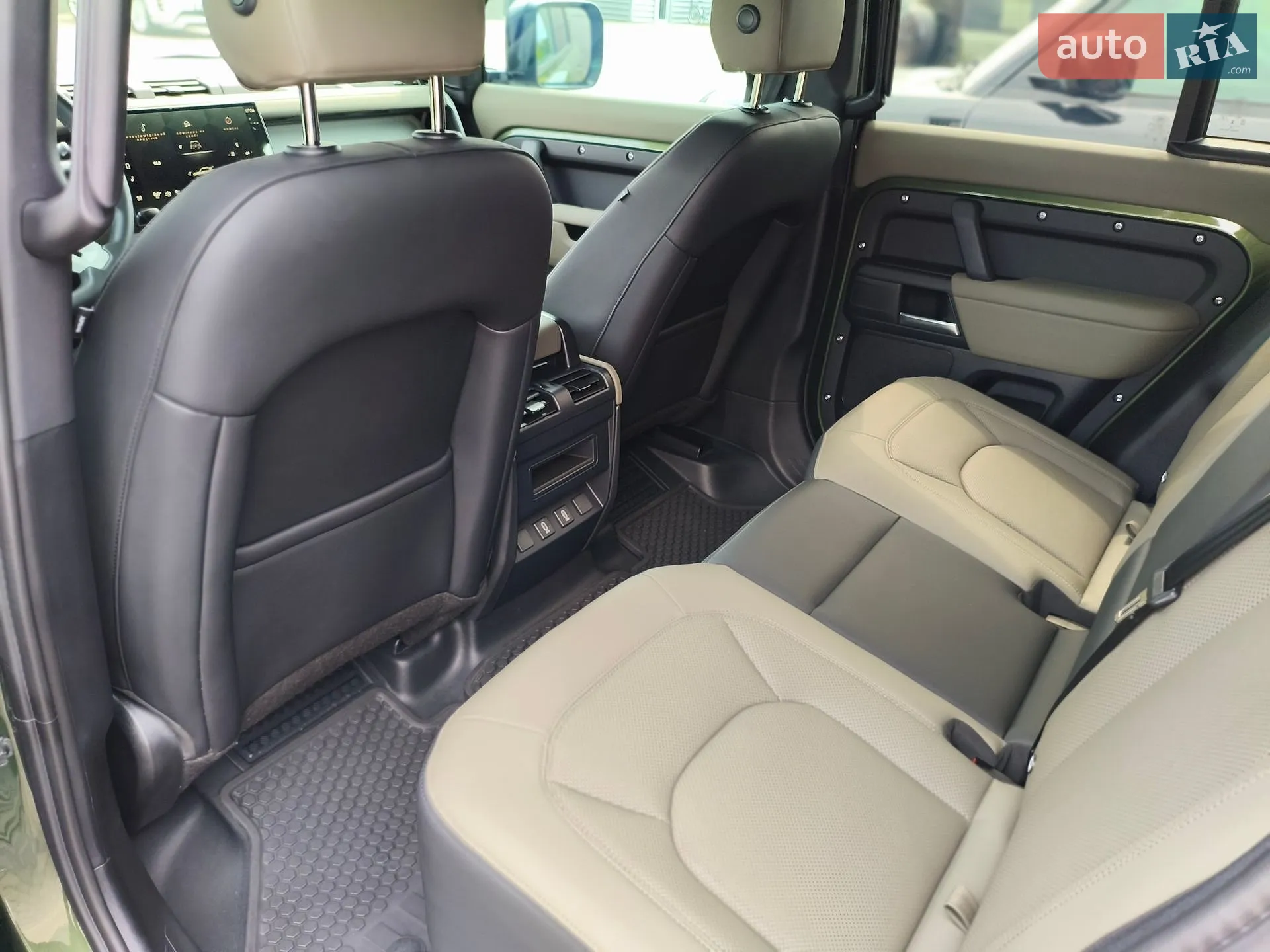 2026 Land Rover Defender - мініатюра 42