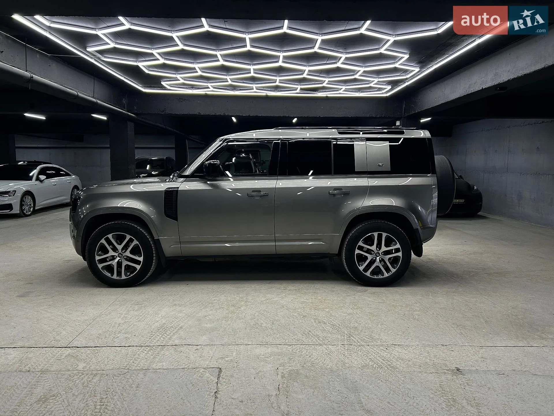 2021 Land Rover Defender - мініатюра 6