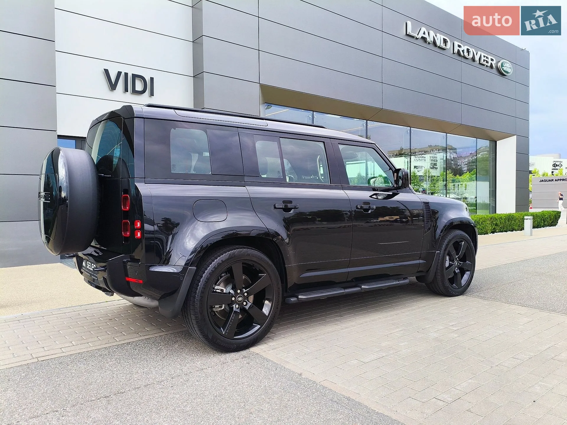 2025 Land Rover Defender - мініатюра 19