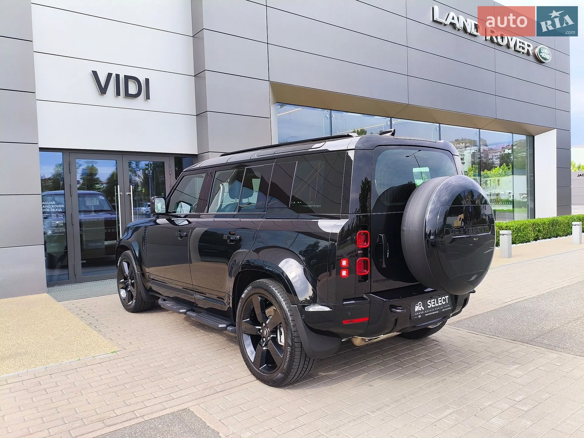 2025 Land Rover Defender - мініатюра 26